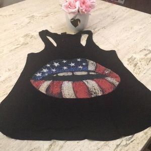 The classic usa- Used Tank perfect for this July 4 🇺🇸